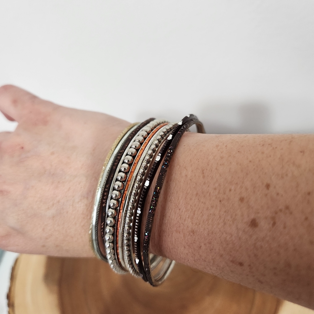 Large Lot of different bangles - Picture 2 of 4
